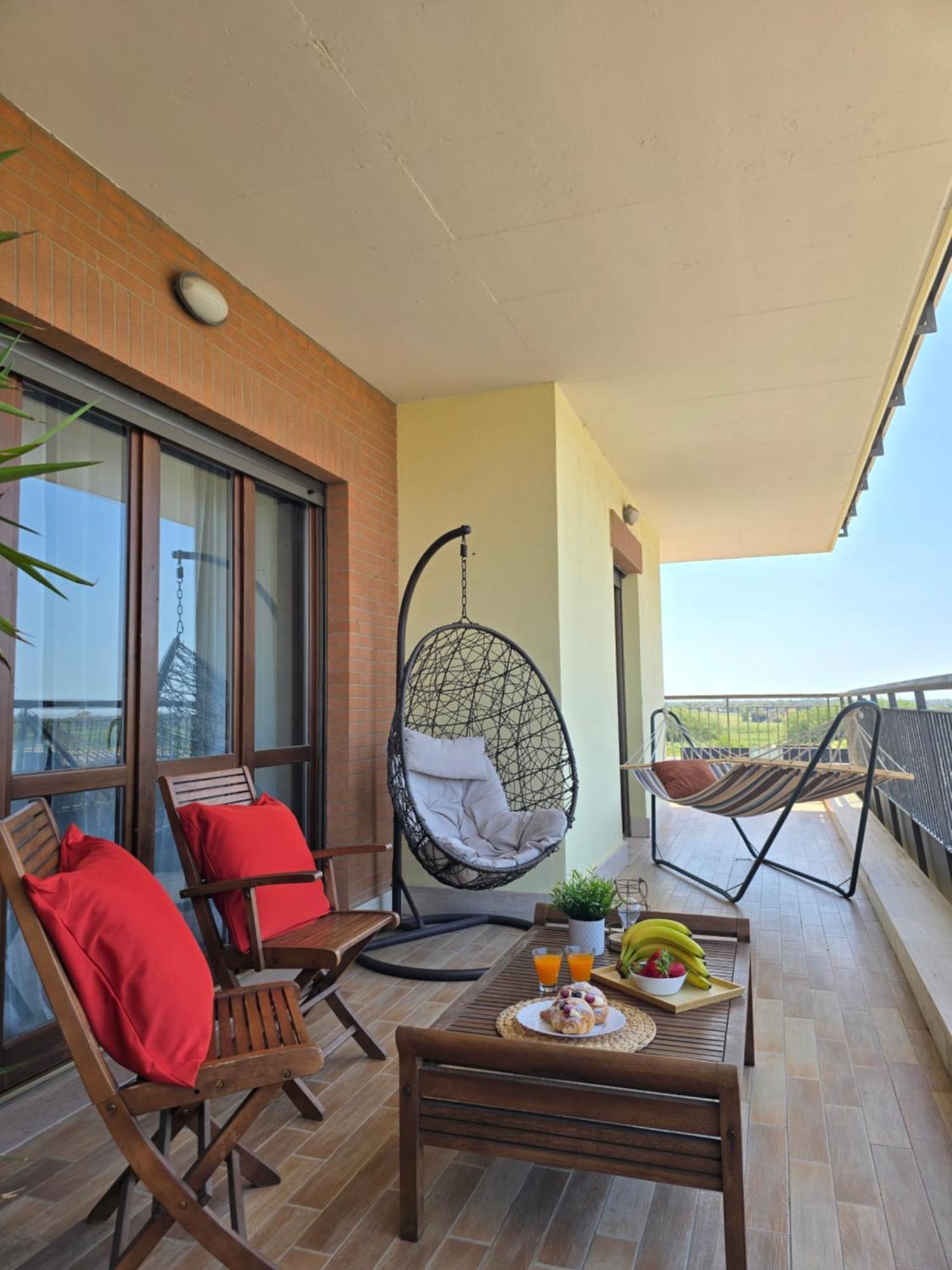 Casa Relax Con Terrazza Panoramica Lejlighed Fiumicino Eksteriør billede